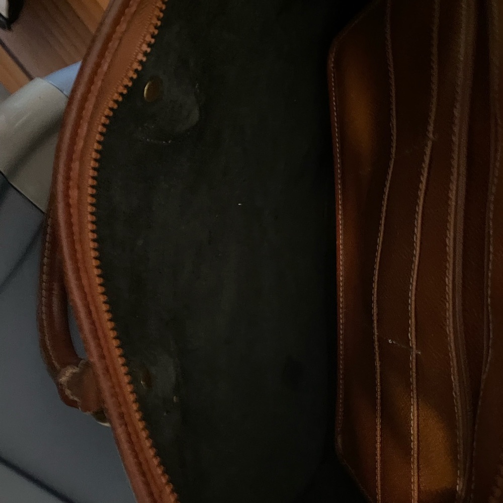 ( Authentic) Dooney & Bourke - Picture 6 of 7